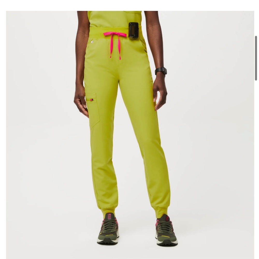 Fig bottoms. Size small petite. Color limeade.